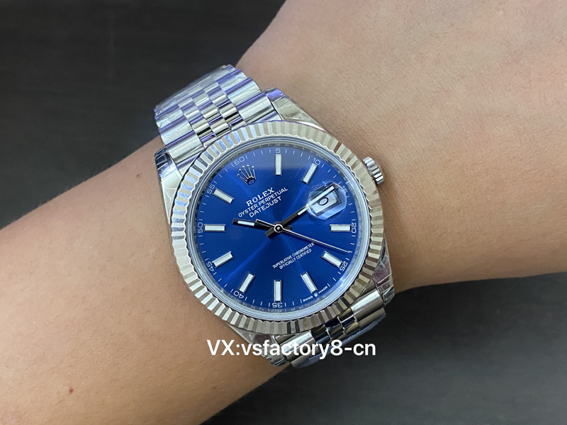 勞力士41m藍面日志復刻表丹東3235機外觀細節做工還原評測