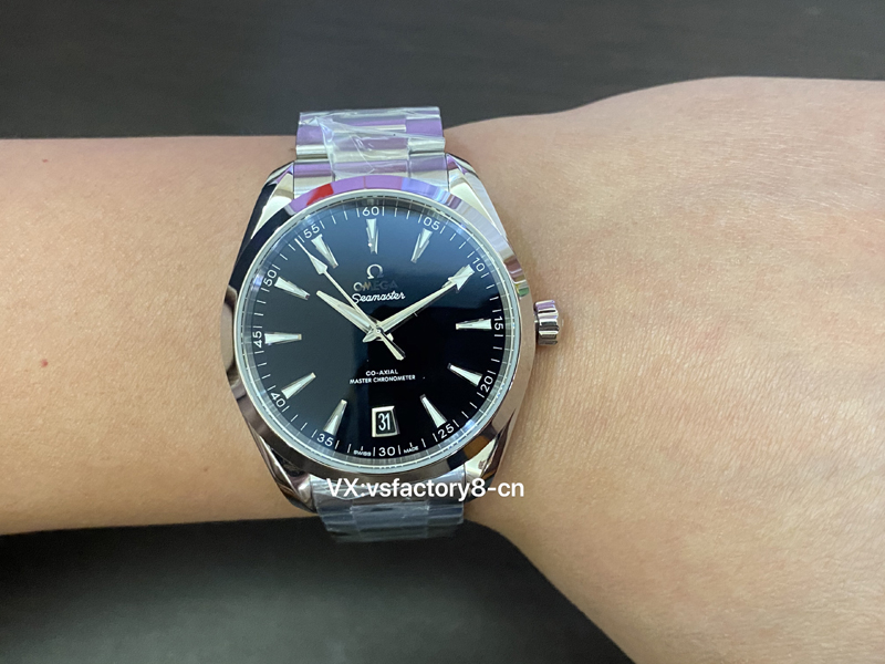 VS廠歐米茄光面黑色海馬150米8900機復刻版外觀細節做工深度評測